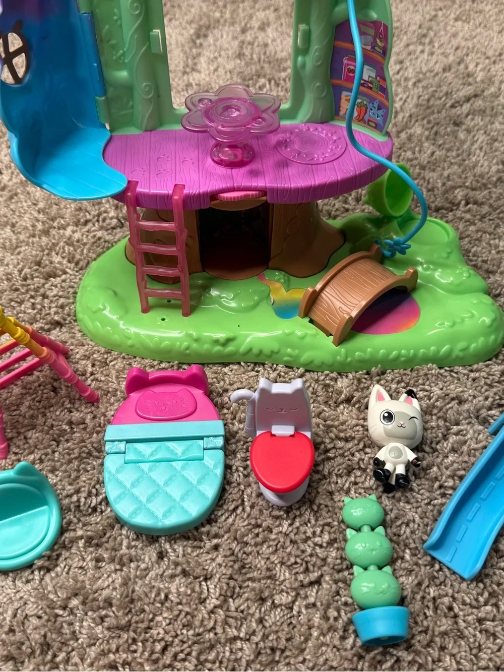 Gabby’s Dollhouse Treehouse Playset Lights & Sounds w/ Accessories & Cat Figure